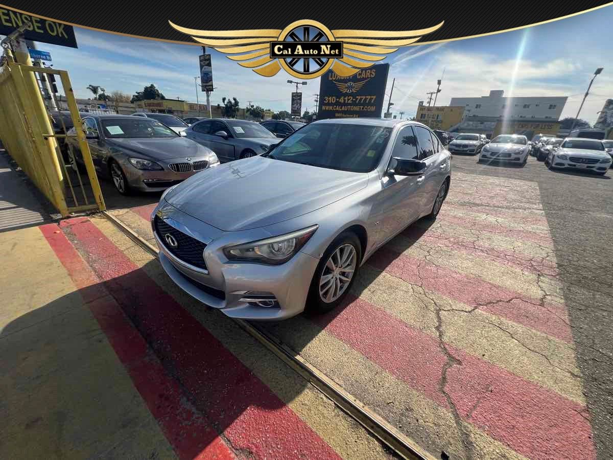2015 INFINITI Q50
