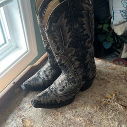 Women’s Boots