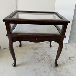 Vintage Bombay Company Queen Anne Glass Display Table 