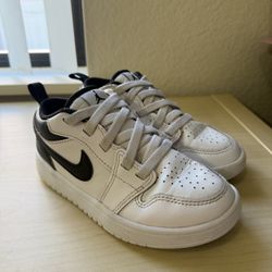 Nike Air Jordan 1 Low Alt  -  Size 13C  (White/Black)