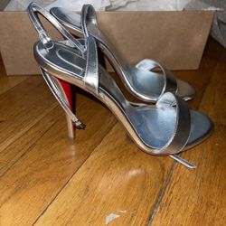 Authentic louboutin miss z sandal 