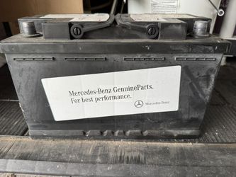 Mercedes Benz OEM BATTERY 2017-2020 EClass 