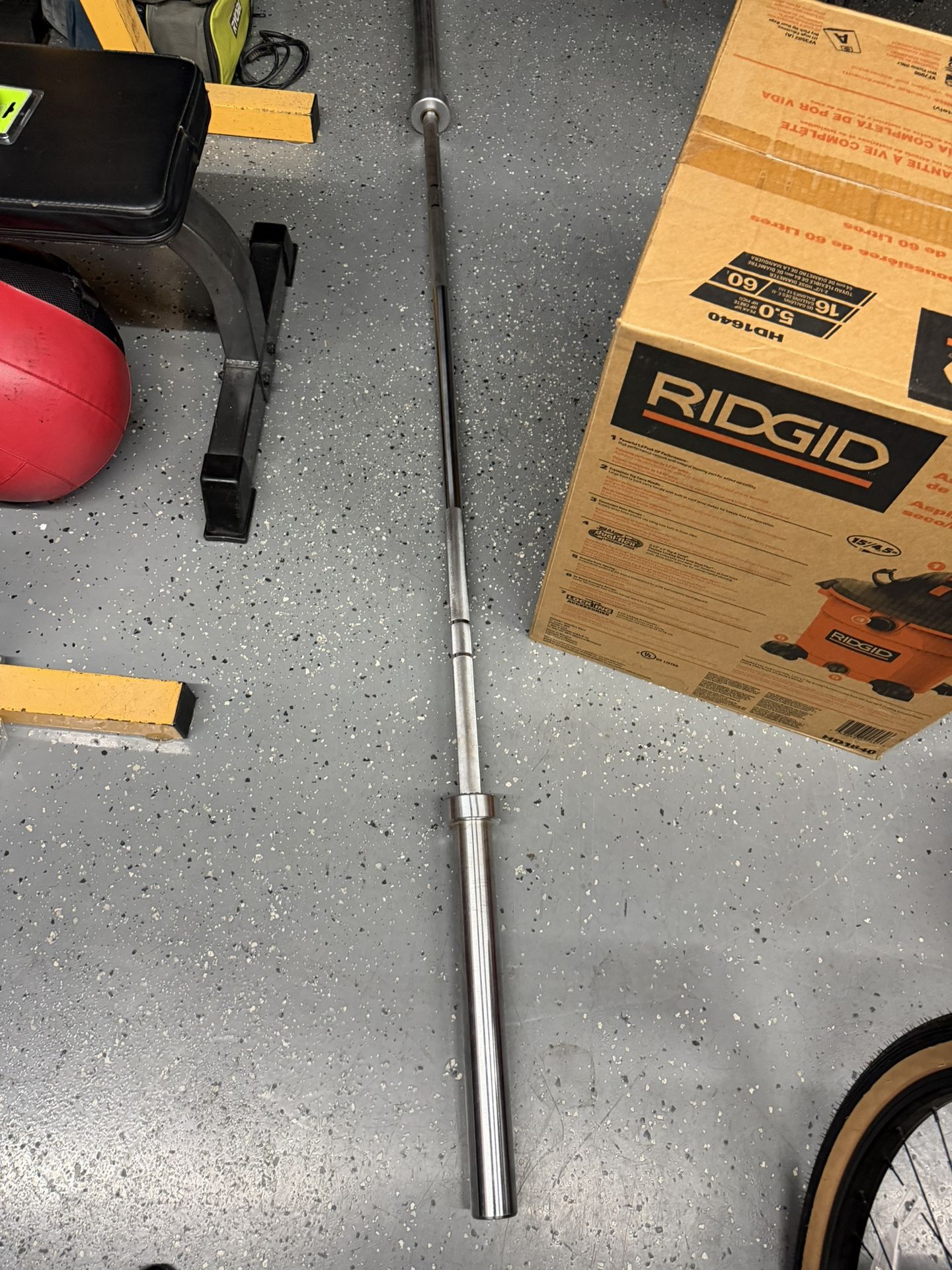 ET Energic 7ft Olympic Weight Barbell