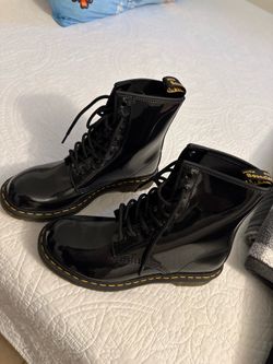 Dr martens size 8 (women)