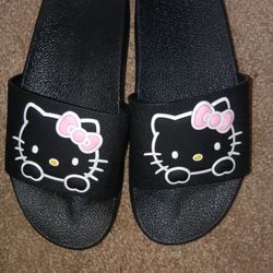 Hello Kitty Slides Ladies 6.5 And Hello Kitty Scarf 