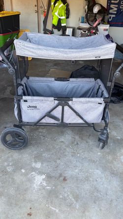 Jeep wagon folds up