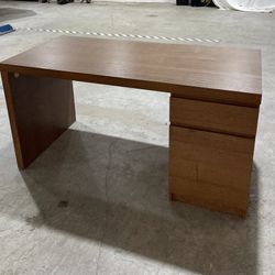 IKEA MALM Desk