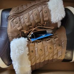 Snow Boots - Little Girls Size 13 NEW