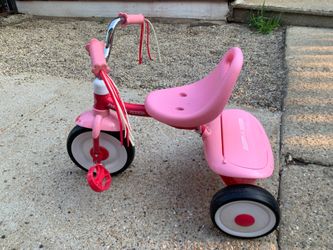Radio flyer pink tricycle (like new)