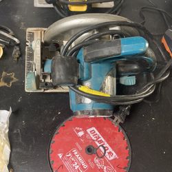 makita circular saw With New blade