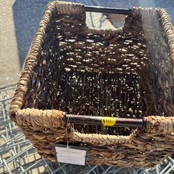 New woven storage basket, .see map for approx pick up
