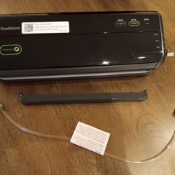 Vacuum Sealer And Accessories 