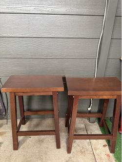 Set of 2 Wooden Bar Stools / Counter Height Stools