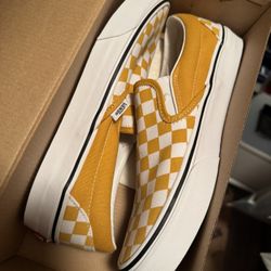 Brand New! Checkered Vans