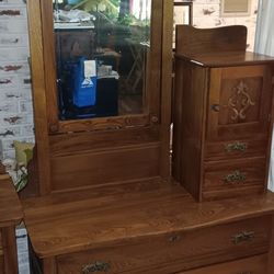 Beautiful Antique Dresser Mirror