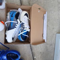 Girls Size 6 Nike Mercurial