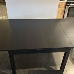 Dining Room Table w/ 4 Chairs