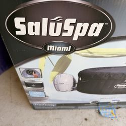 Inflatable Jacuzzi/ Hot Tub