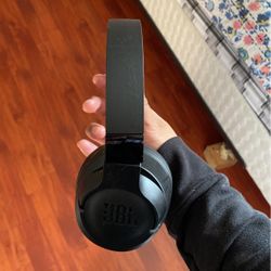 JBL Wireless Headphones