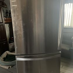 Free Kenmore Fridge For Parts Only