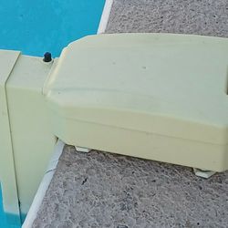 Pool Water Leveler
