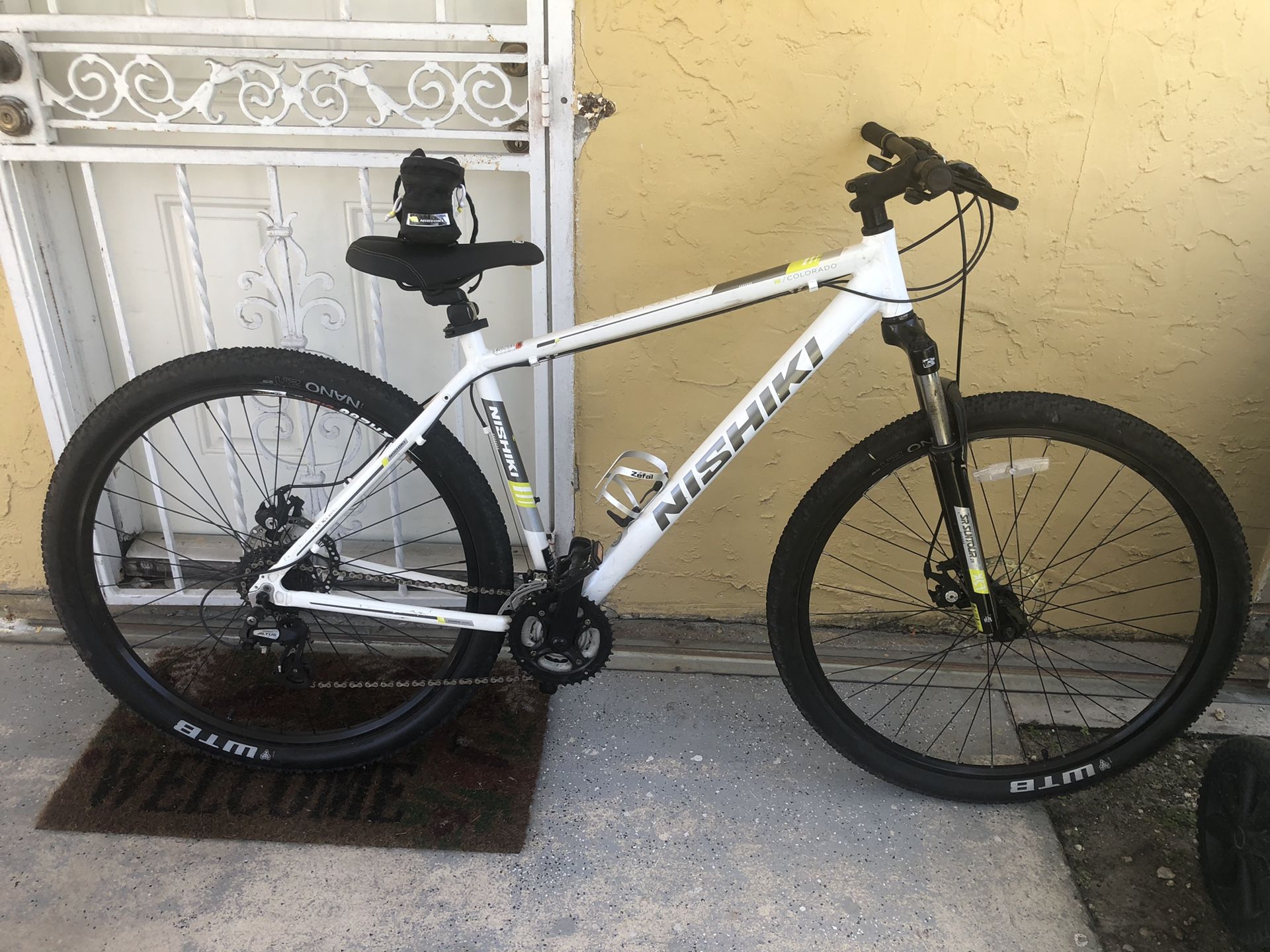 Nishiki Colorado bike 29er for sale