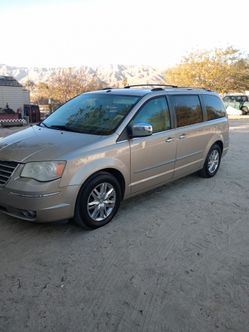 2008 Chrysler Town & Country