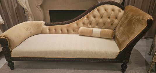 Victorian-Style Chaise Lounge