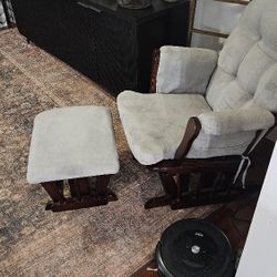 Rocker/glider with Foot Stool