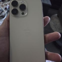 Iphone 14 PRO MAX 256 Gig Gold Unlock