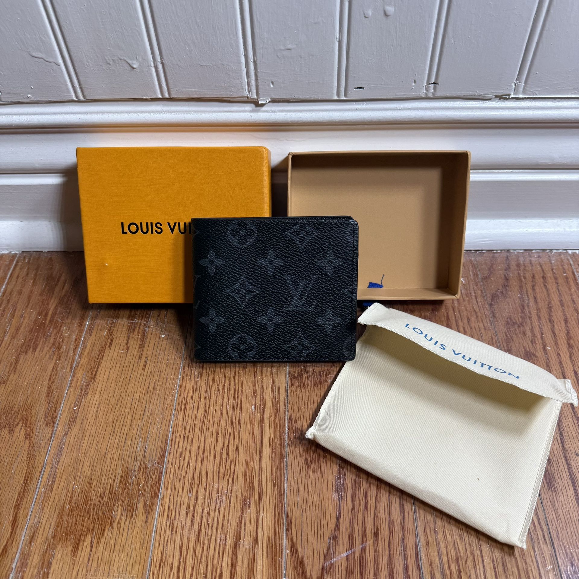 Black Leather Bi-Fold Wallet