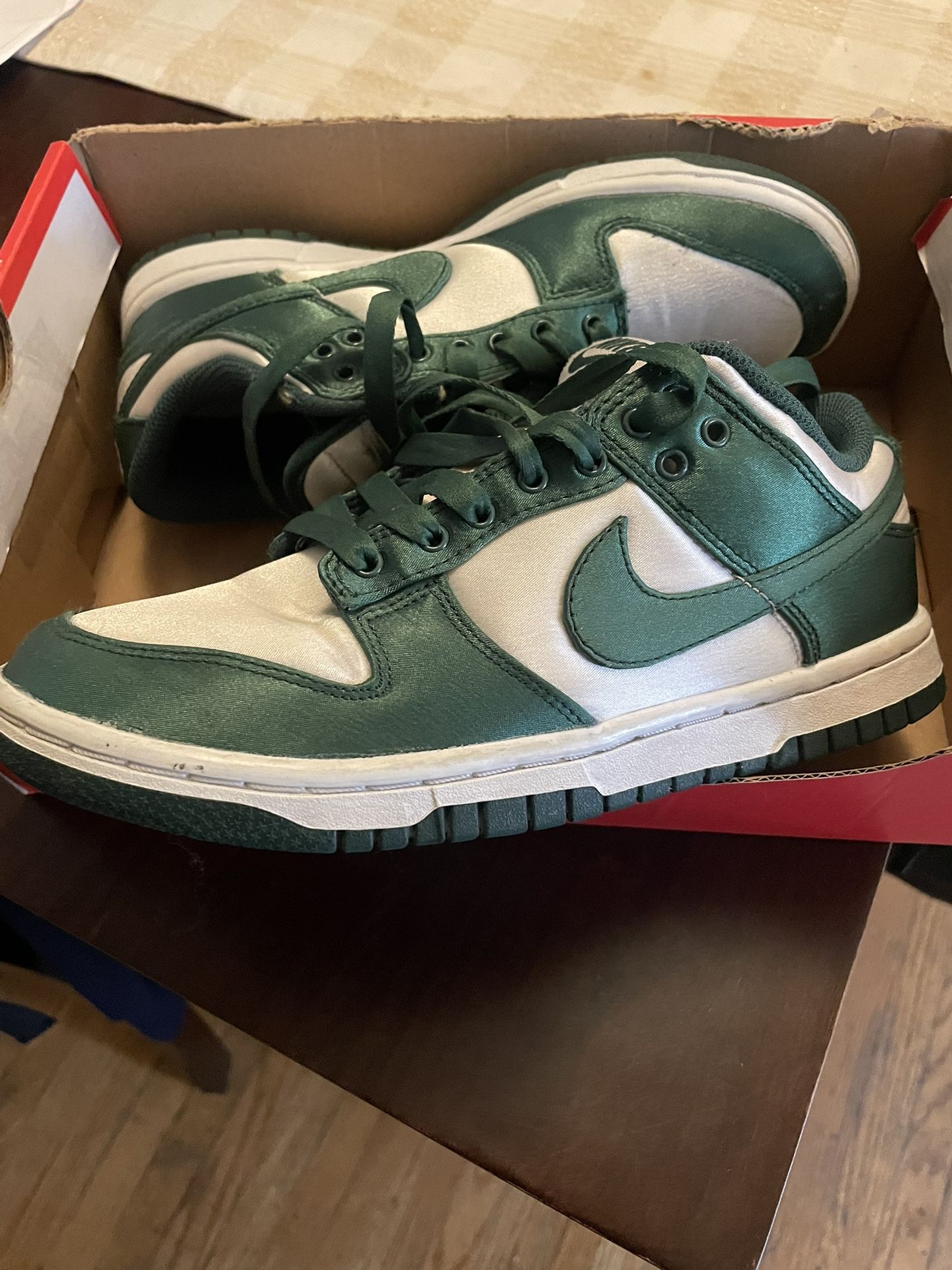 Satin “Michigan” Nike Dunks