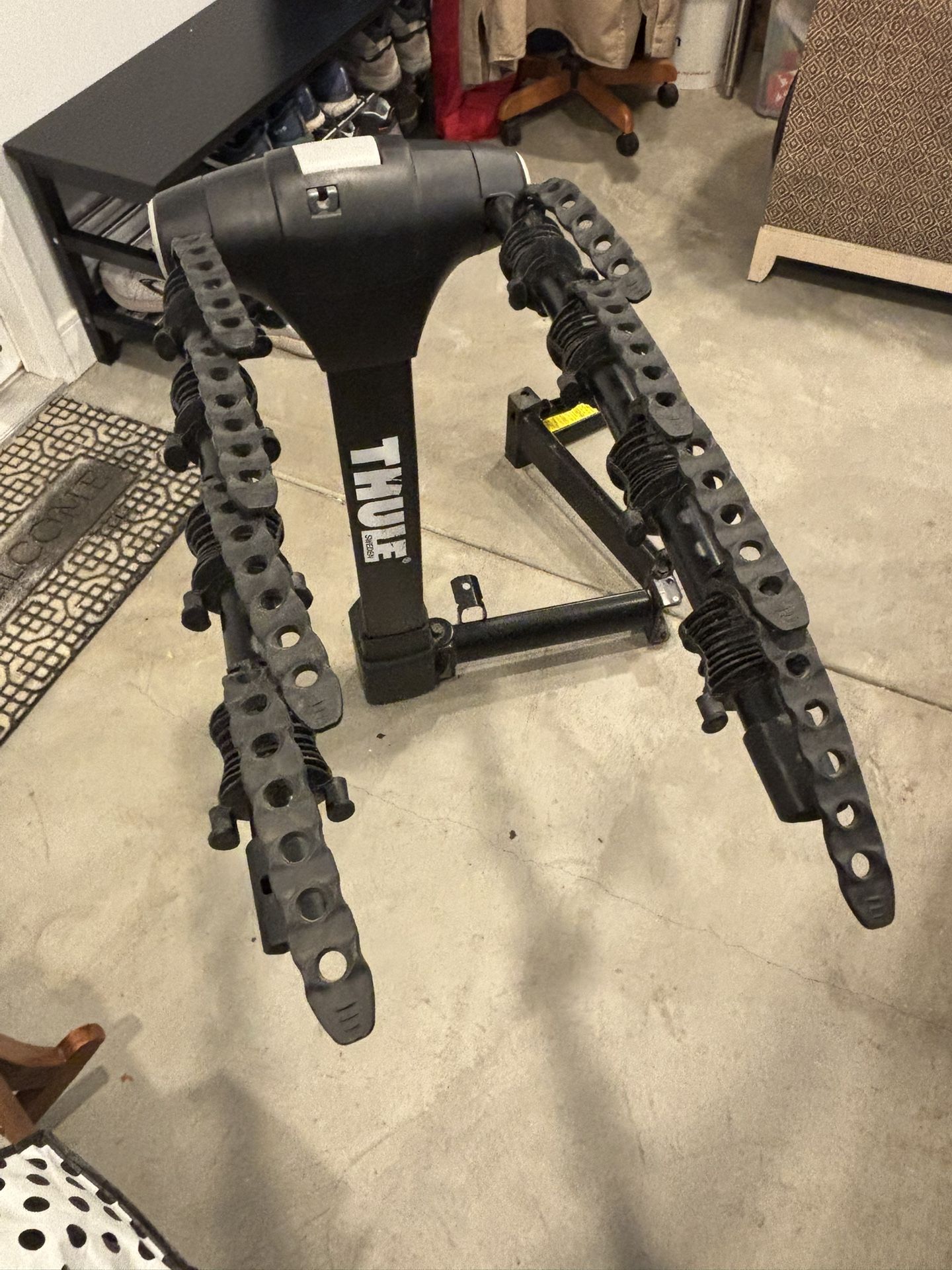 Thule 9031XT Vertex Swing 4 Bike Rack