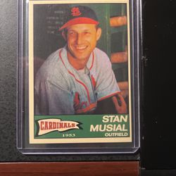 4 Stan Musial Baseball Card Collection