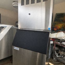 1500LB Self Contained Ice-O-Matic Ice Maker