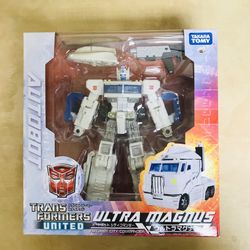 Ultra magnus transformers United mint sealed rare