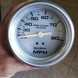 Autometer marine gauge