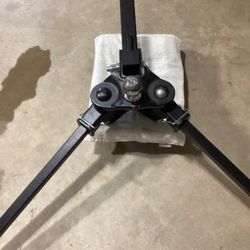 WDH CURT 17501 TruTrack 4P Weight Distribution Hitch with 4x Sway Control