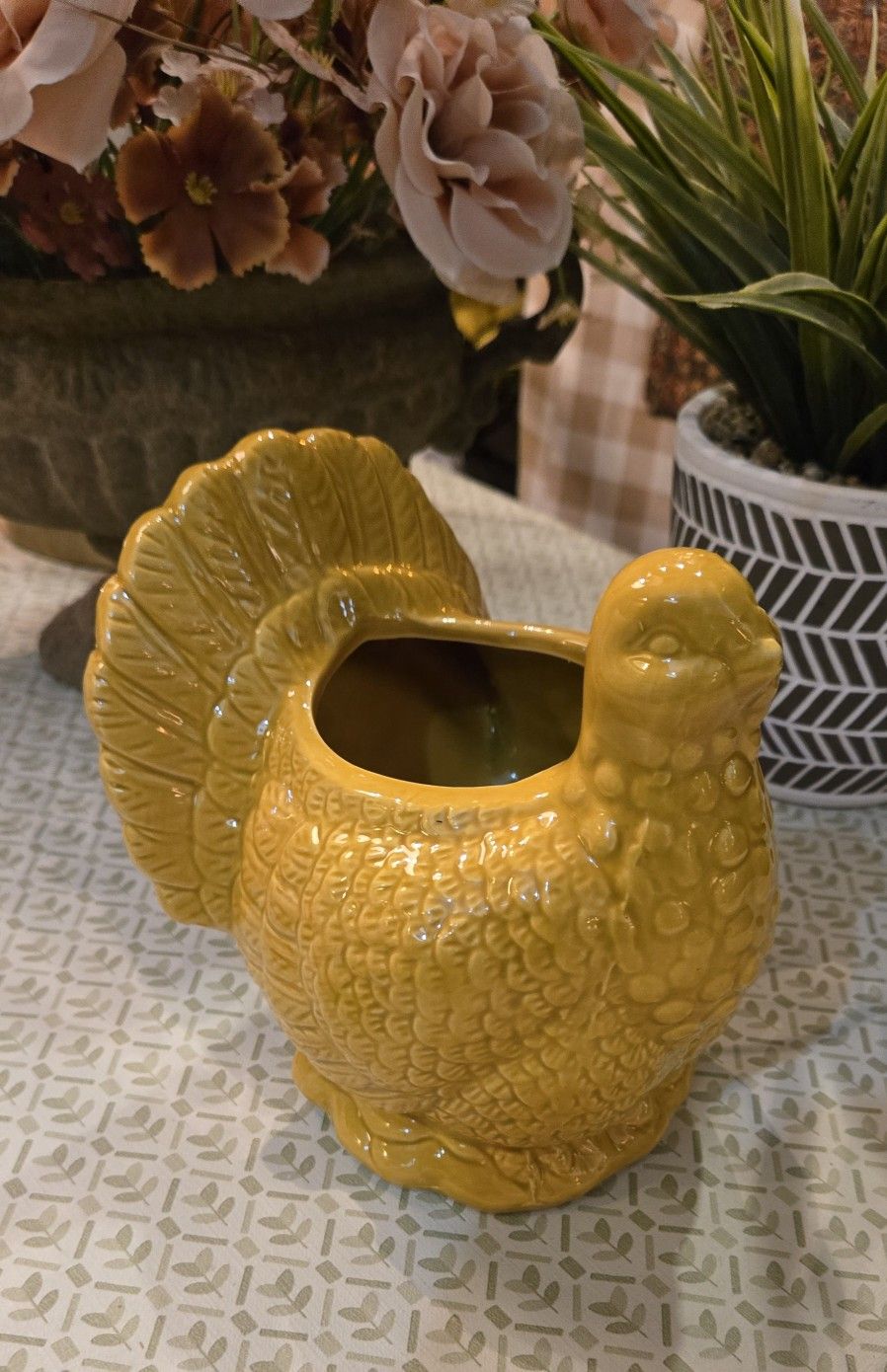 Vintage Yellow Rooster Planter