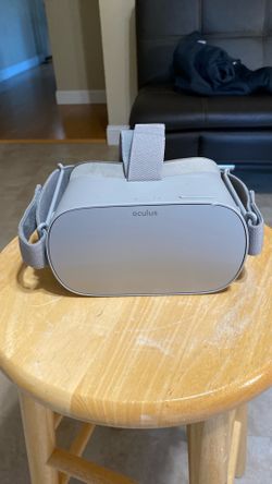 Oculus Go 32GB Standalone Virtual Reality VR Headset  MH-A32 Only