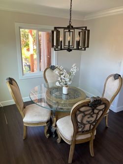 Dining room set (4)