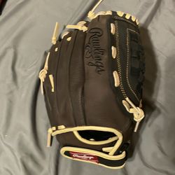 Rawlings baseball glove