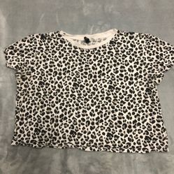H&amp;M cheetah shirt