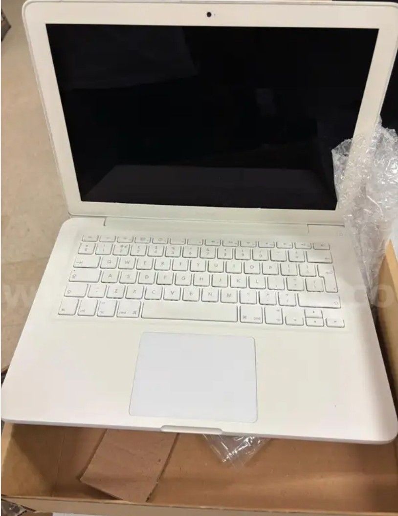 MacBook A1342
