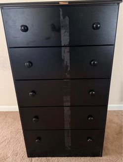 Chest of drawers
