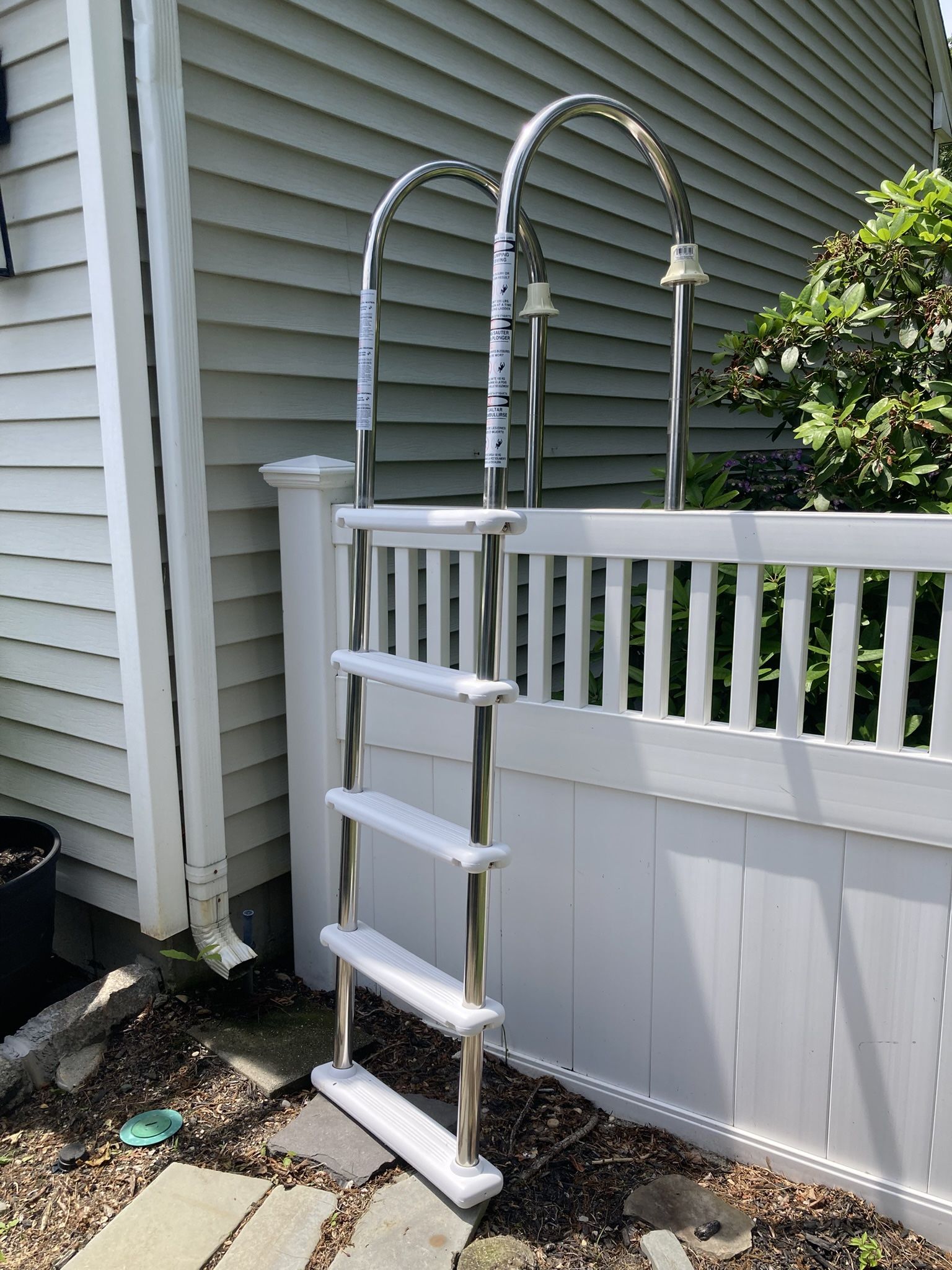 New Pool Ladder. Immaculate