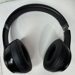 Beats Solo 4