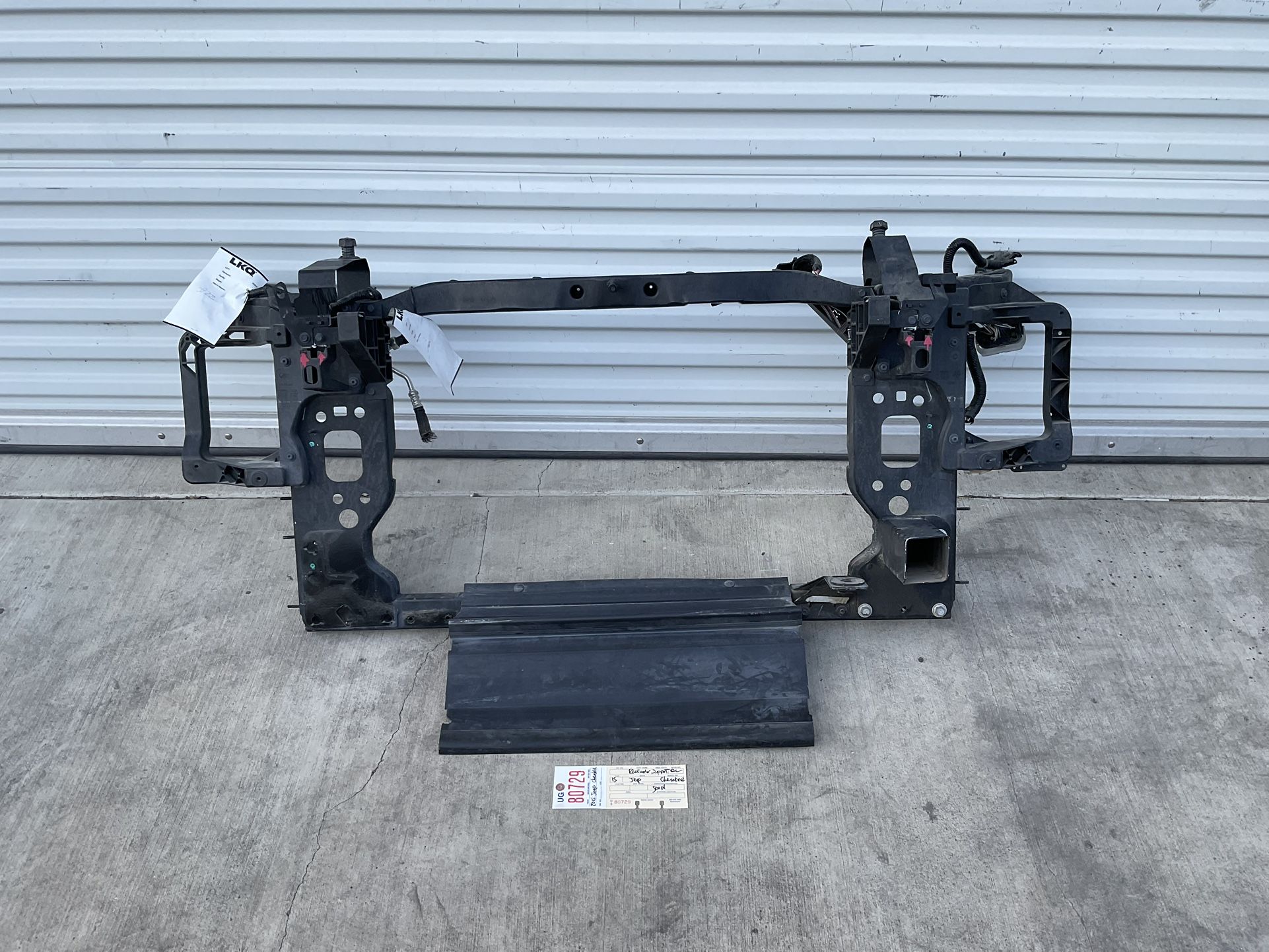 2014 2018 JEEP CHEROKEE RADIATOR CORE SUPPORT OEM 