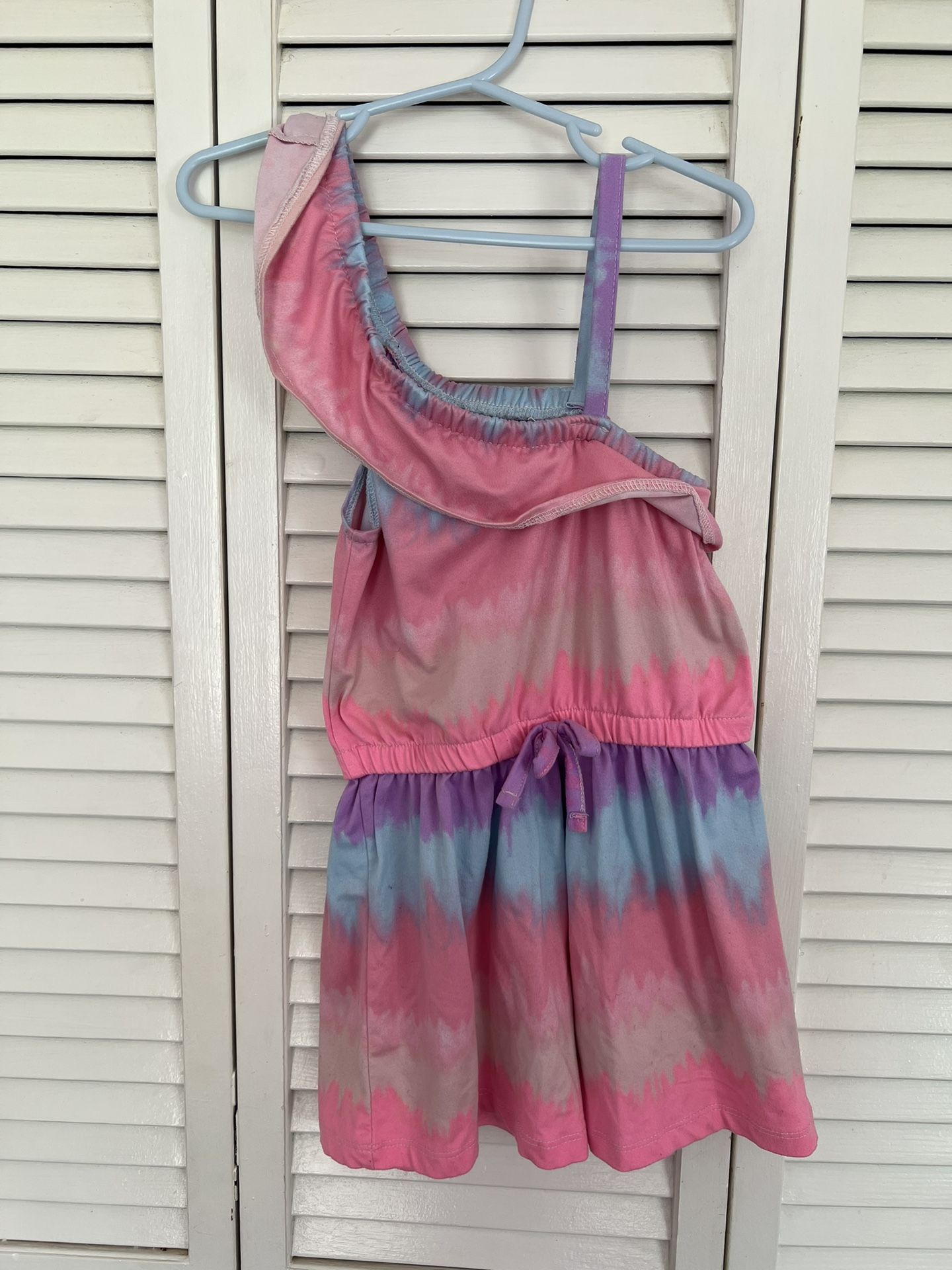 Toddler Girls Romper (size 4)