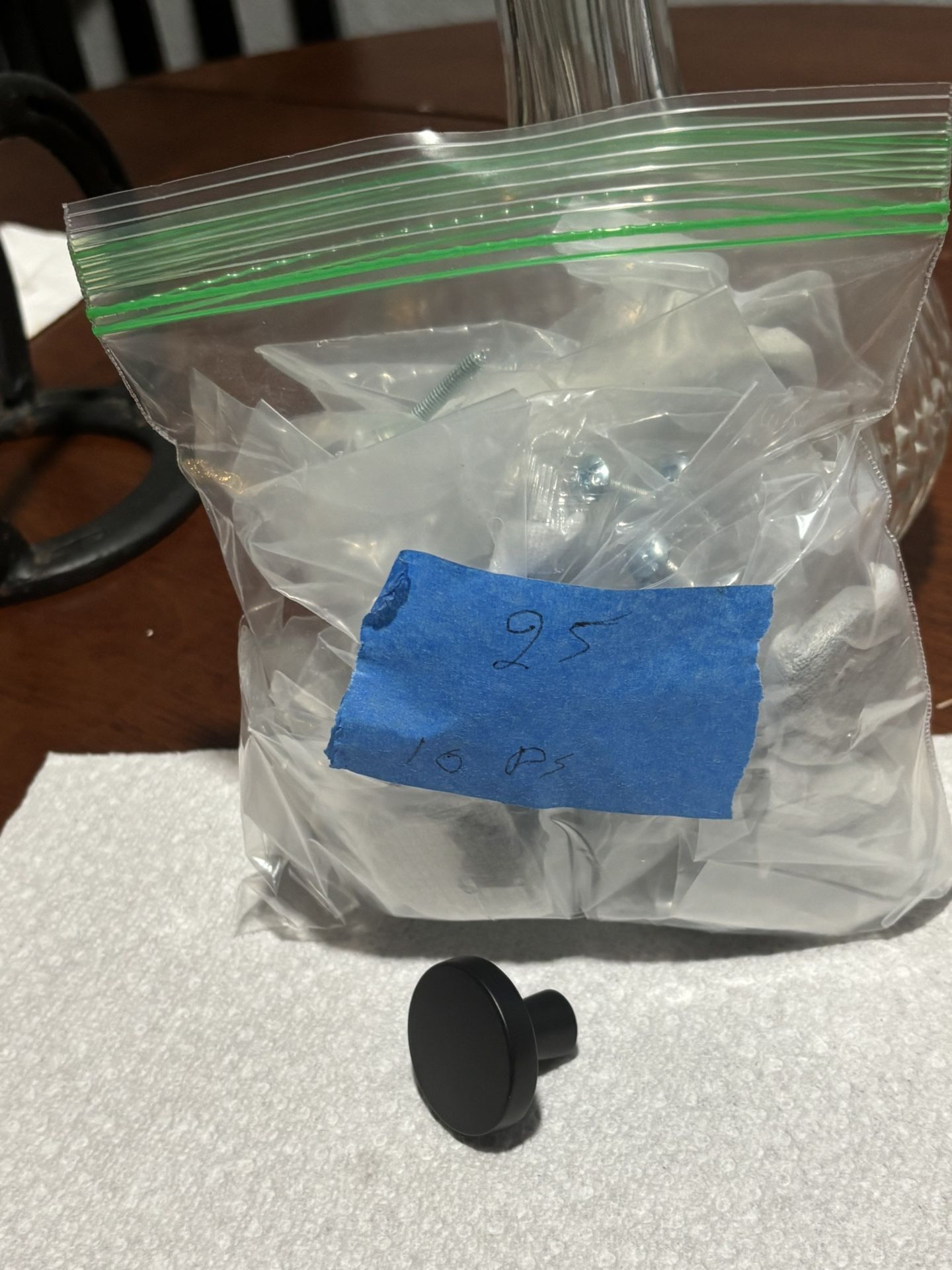 10 pcs cabinet knobs with screws